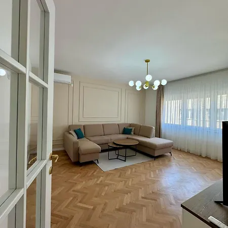 21 Lux Apartment